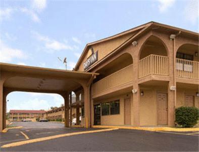 Days Inn By Wyndham Downtown-Nashville West Trinity Lane Eksteriør billede