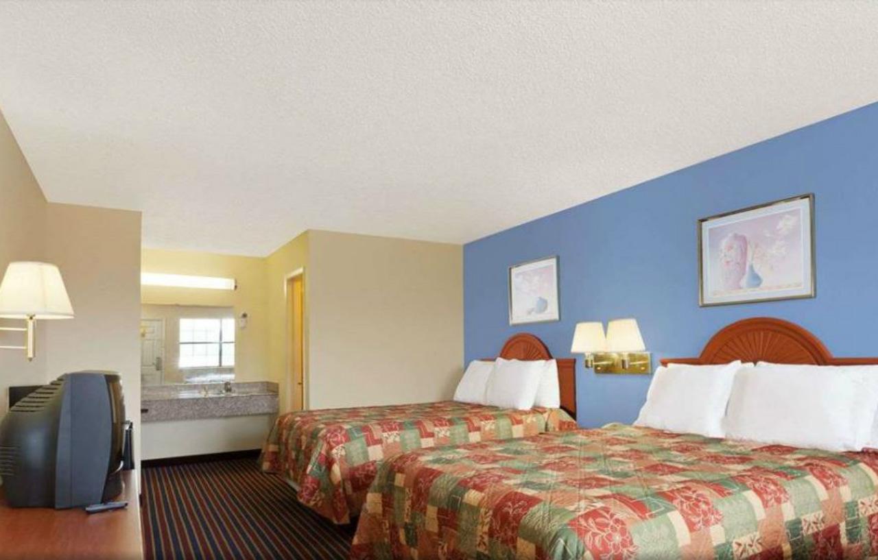 Days Inn By Wyndham Downtown-Nashville West Trinity Lane Eksteriør billede